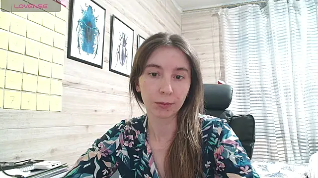 Wowpornoo online show from July 17, 2026, 4:01 pm