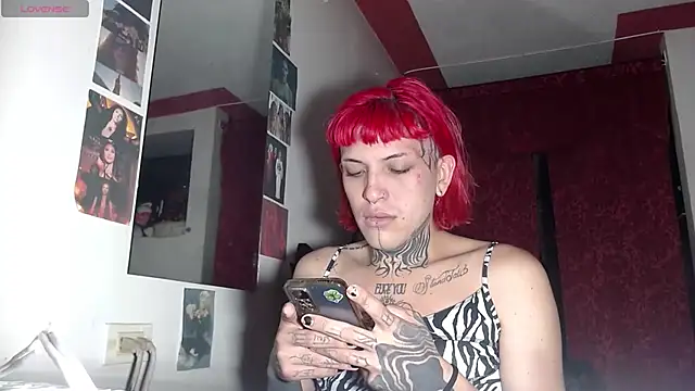 charlotbelucci  online show from July 9, 2026, 11:58 am
