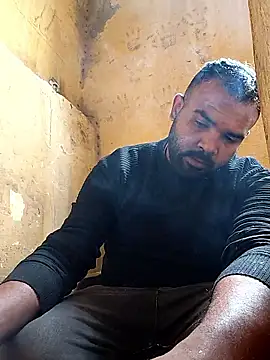 Snapshot of ListedLoin chatting on January 19, 2026, 8:18 am ListedLoin online show from January 19, 2026, 8:18 am