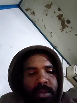 Snapshot of ListedLoin chatting on February 3, 2026, 3:59 am ListedLoin online show from February 3, 2026, 3:59 am