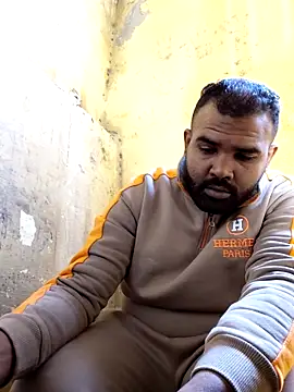 Snapshot of ListedLoin chatting on February 17, 2026, 7:38 am ListedLoin online show from February 17, 2026, 7:38 am