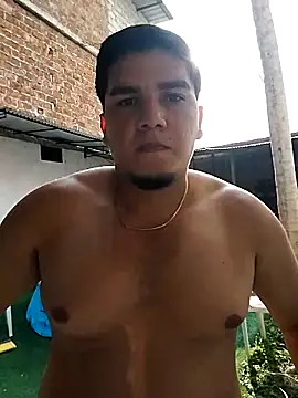 Andresitobaby online show from December 19, 2025, 9:33 pm