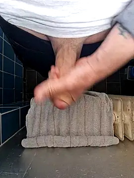 joycock8 online show from March 22, 2025, 9:02 am