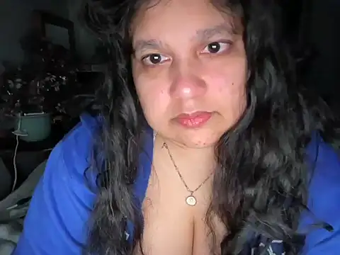 MelanieFawker online show from November 10, 2025, 3:38 am