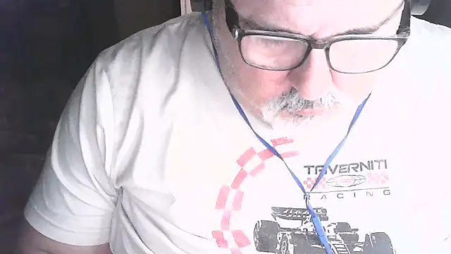 Snapshot of cashot58 chatting on May 20, 2026, 4:40 am cashot58 online show from May 20, 2026, 4:40 am