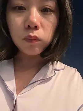 Eliza-E online show from May 10, 2026, 2:00 pm