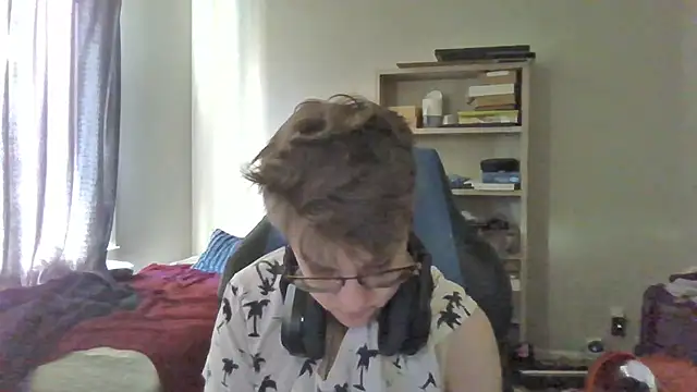 Snapshot of KaliSnow199623 chatting on February 5, 2026, 12:04 am KaliSnow199623 online show from February 5, 2026, 12:04 am