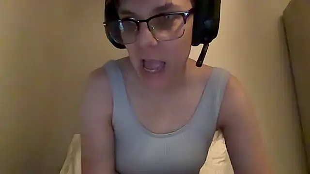 Snapshot of KaliSnow199623 chatting on March 17, 2026, 5:22 am KaliSnow199623 online show from March 17, 2026, 5:22 am