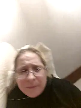 Icedcoffee2024 online show from February 25, 2025, 12:47 am