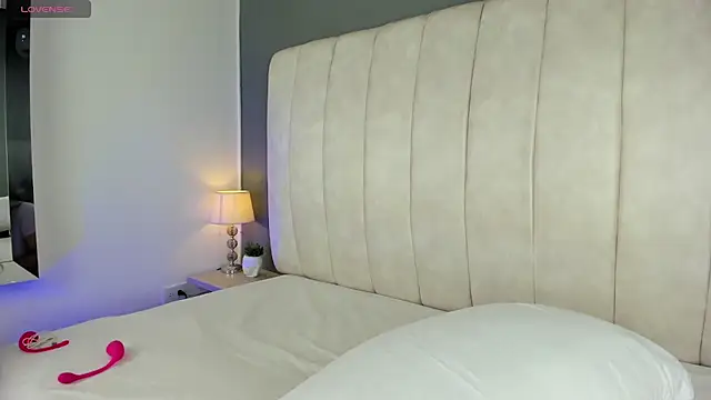 MelissaKarterrs online show from February 4, 2025, 12:11 pm