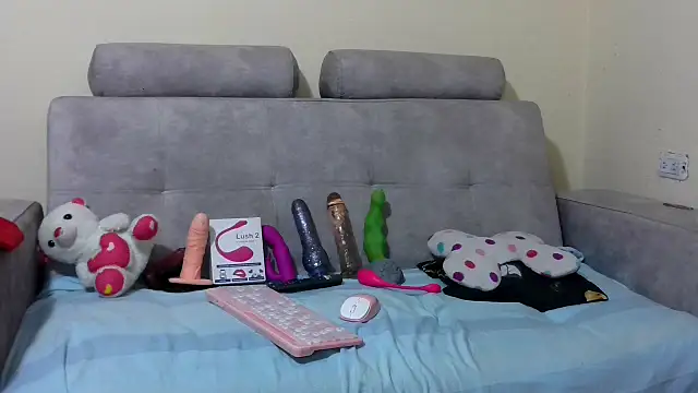 PenelopeHot 91 online show from October 1, 2025, 6:47 pm