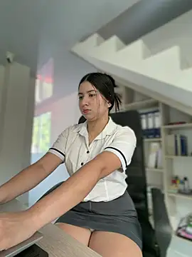 Snapshot of VAL_PRINCESS chatting on February 21, 2026, 2:40 pm VAL PRINCESS online show from February 21, 2026, 2:40 pm