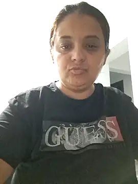 sarahhh1987 online show from November 8, 2025, 6:35 am