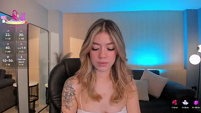 ViolettHansson online show from November 8, 2025, 11:21 am