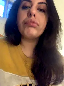 Snapshot of holyeroticss chatting on October 23, 2025, 9:35 pm holyeroticss online show from October 23, 2025, 9:35 pm