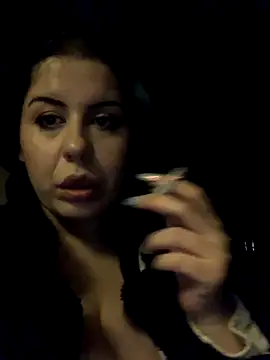 Snapshot of holyeroticss chatting on November 23, 2025, 12:43 am holyeroticss online show from November 23, 2025, 12:43 am