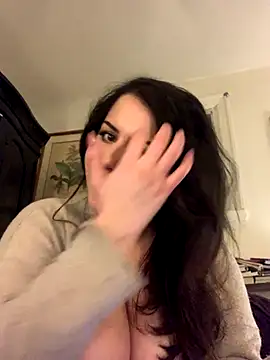 Snapshot of holyeroticss chatting on January 7, 2026, 10:12 pm holyeroticss online show from January 7, 2026, 10:12 pm