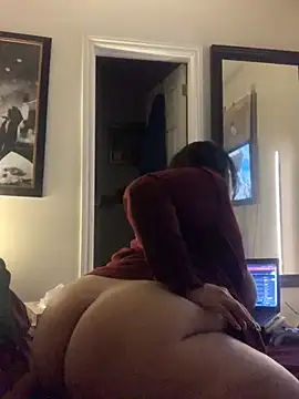 Snapshot of holyeroticss chatting on February 23, 2026, 3:15 am holyeroticss online show from February 23, 2026, 3:15 am