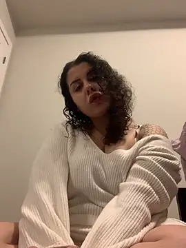 Snapshot of holyeroticss chatting on February 28, 2026, 2:12 am holyeroticss online show from February 28, 2026, 2:12 am