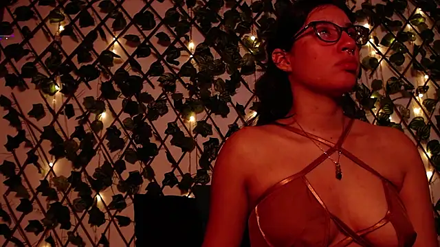 CoralineSanchez online show from February 20, 2025, 3:34 am