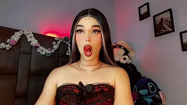 Snapshot of Marian_LV chatting on October 3, 2025, 11:07 am Marian LV online show from October 3, 2025, 11:07 am