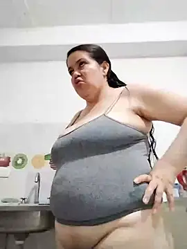 Snapshot of lunanataly chatting on January 9, 2025, 5:43 pm lunanataly online show from January 9, 2025, 5:43 pm