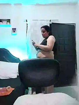 Snapshot of lunanataly chatting on January 28, 2025, 7:21 pm lunanataly online show from January 28, 2025, 7:21 pm