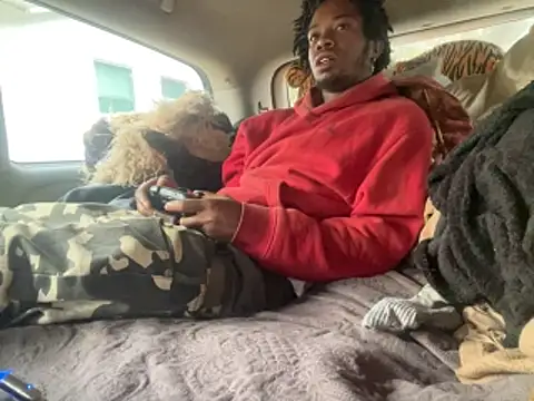 Snapshot of SlimeCrownzOut5 chatting on November 1, 2025, 2:08 pm SlimeCrownzOut5 online show from November 1, 2025, 2:08 pm