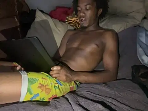 Snapshot of SlimeCrownzOut5 chatting on November 7, 2025, 7:41 am SlimeCrownzOut5 online show from November 7, 2025, 7:41 am