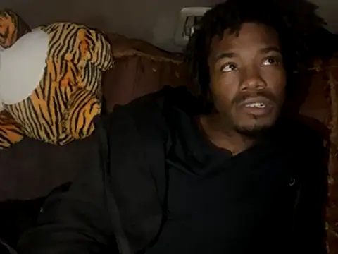 Snapshot of SlimeCrownzOut5 chatting on November 28, 2025, 11:40 pm SlimeCrownzOut5 online show from November 28, 2025, 11:40 pm