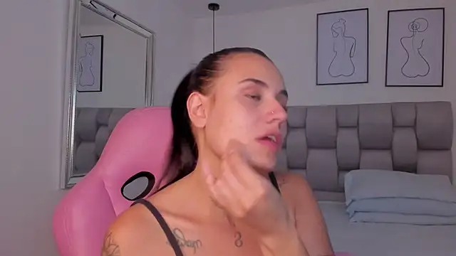 Snapshot of Susan-Sweet-7 chatting on November 9, 2025, 9:02 pm Susan-Sweet-7 online show from November 9, 2025, 9:02 pm