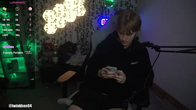 Snapshot of twinkben chatting on September 9, 2025, 7:57 pm twinkben online show from September 9, 2025, 7:57 pm