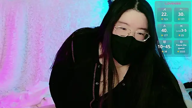 Snapshot of Kara-Nuna chatting on February 28, 2026, 3:51 am Kara-Nuna online show from February 28, 2026, 3:51 am