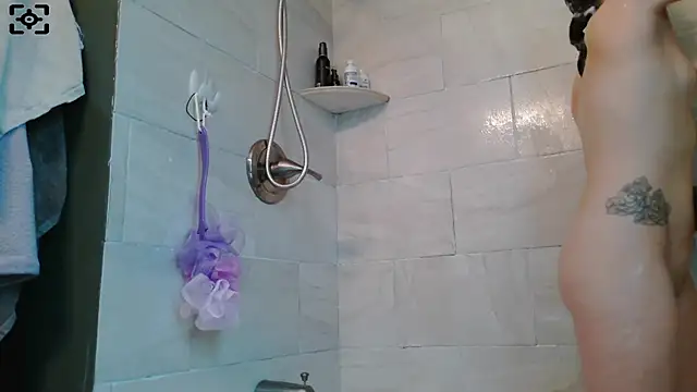 paytonkelly online show from March 15, 2025, 1:29 pm