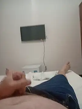 Paulo202411 online show from September 13, 2025, 11:37 pm