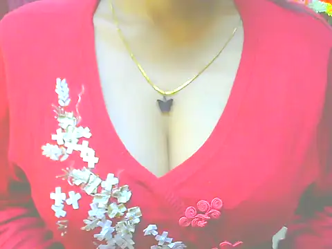Snapshot of ishmita99 chatting on December 19, 2024, 2:02 pm ishmita99 online show from December 19, 2024, 2:02 pm