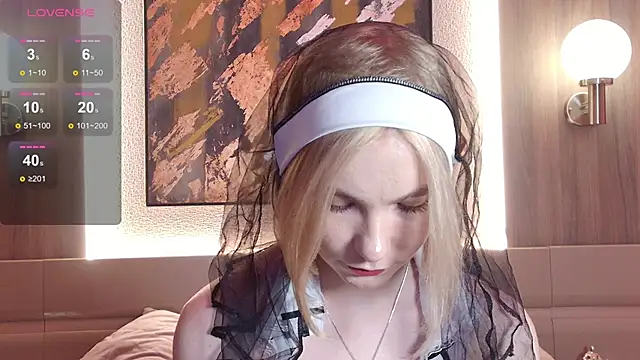 Snapshot of Roxana_perry chatting on March 15, 2025, 11:29 am Roxana perry online show from March 15, 2025, 11:29 am