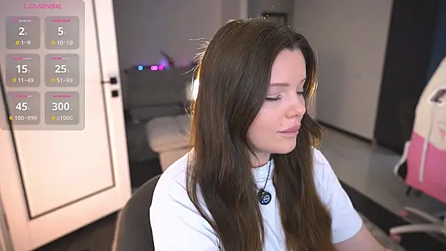 Your Sweet Julia online show from April 10, 2026, 6:18 am