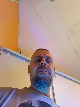 Huncutkuki online show from November 6, 2025, 5:36 pm