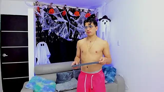 UNIVERSAL SEXX  online show from October 16, 2025, 5:52 am