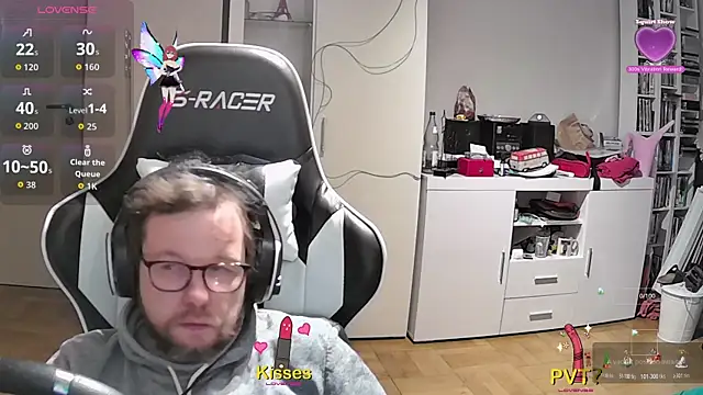 larsgessner30 online show from November 13, 2025, 9:14 pm