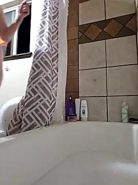 Paynted Lady online show from November 22, 2025, 8:24 am