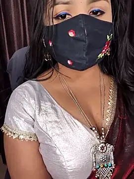 Snapshot of Tanvi-patil chatting on November 30, 2025, 5:28 pm Tanvi-patil online show from November 30, 2025, 5:28 pm