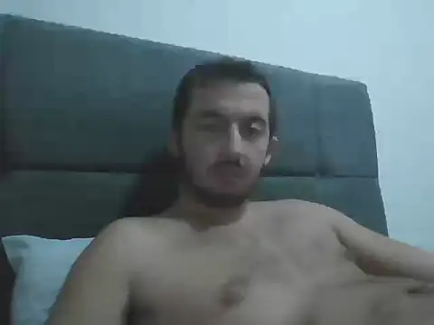 Snapshot of laynufff chatting on October 25, 2025, 5:19 pm laynufff online show from October 25, 2025, 5:19 pm