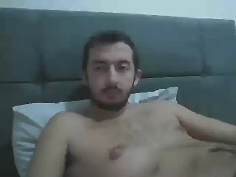 Snapshot of laynufff chatting on October 29, 2025, 5:14 pm laynufff online show from October 29, 2025, 5:14 pm