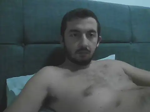 Snapshot of laynufff chatting on October 31, 2025, 4:52 pm laynufff online show from October 31, 2025, 4:52 pm