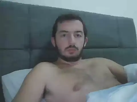 Snapshot of laynufff chatting on November 4, 2025, 6:56 am laynufff online show from November 4, 2025, 6:56 am