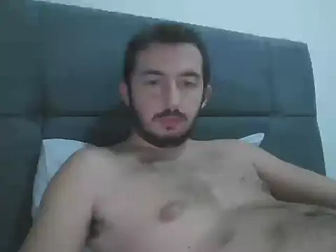 Snapshot of laynufff chatting on November 5, 2025, 5:02 pm laynufff online show from November 5, 2025, 5:02 pm