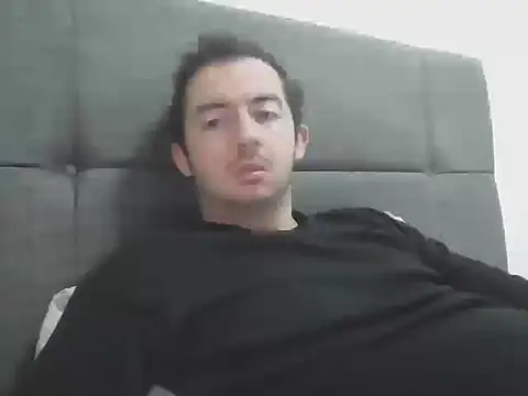 Snapshot of laynufff chatting on November 12, 2025, 6:03 am laynufff online show from November 12, 2025, 6:03 am