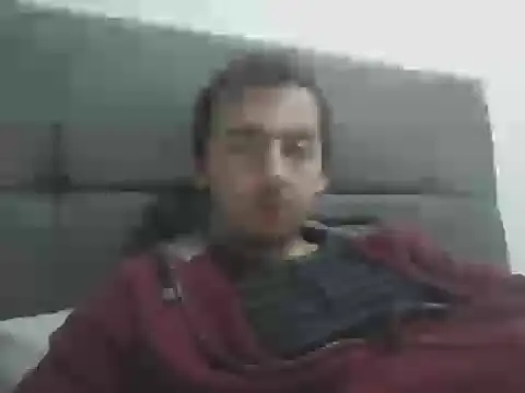 Snapshot of laynufff chatting on November 21, 2025, 8:40 pm laynufff online show from November 21, 2025, 8:40 pm